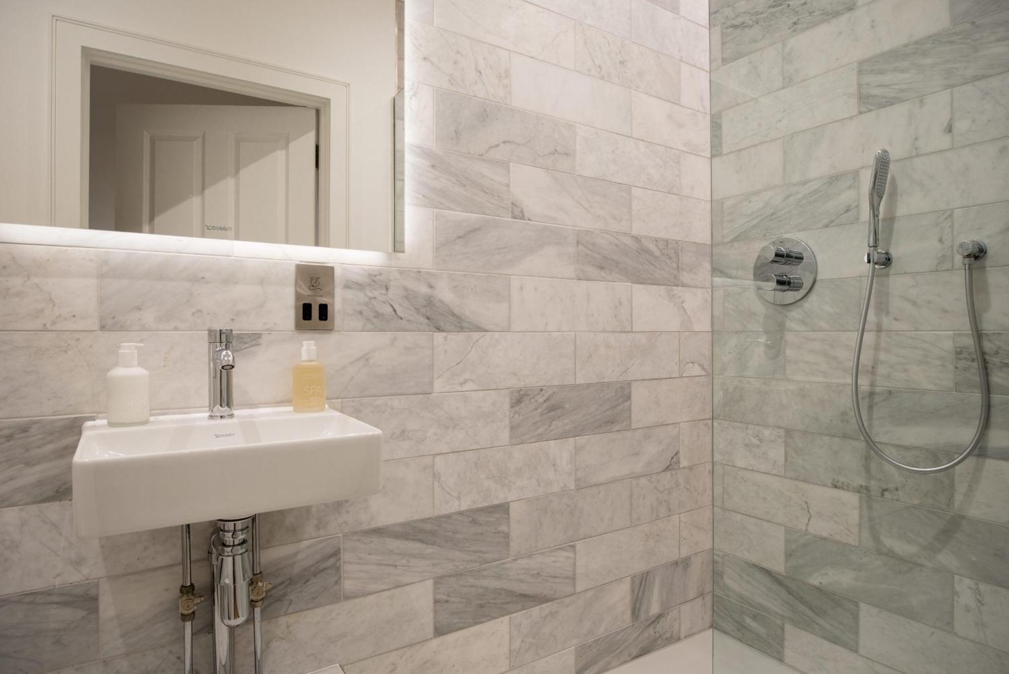Cathedral View - An Exclusive Private On Cathedral Green, *